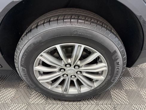 Used 2019 Cadillac XT5 Luxury FWD image 20