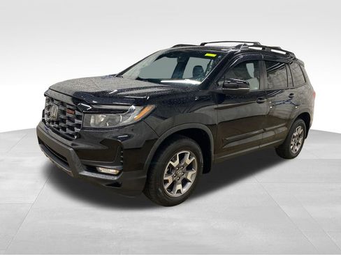 Used 2022 Honda Passport TrailSport image 3