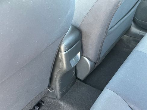 Used 2025 Nissan Versa SV FWD image 23