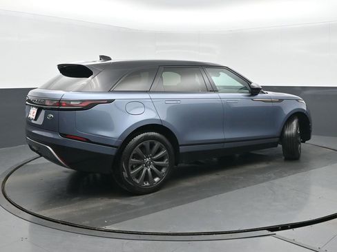 Used 2023 Land Rover Range Rover Velar R-Dynamic S image 3