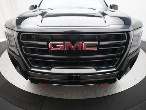 Used 2024 GMC Yukon XL AT4 AWD/4WD image 23