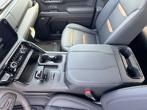New 2026 GMC Sierra 1500 AT4 w/ AT4 Premium Package AWD/4WD image 20