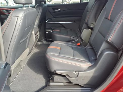 New 2026 Chevrolet Traverse RS FWD image 17