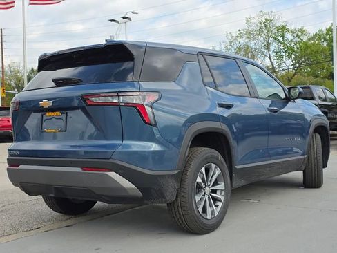 New 2026 Chevrolet Equinox LT w/ Safety and Technology Package FWD image 16