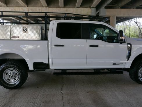 Used 2023 Ford F250 XL w/ 360-Degree Camera Package image 27