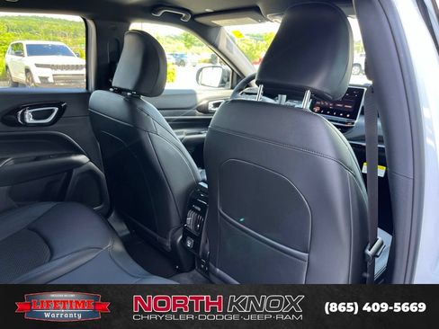 New 2026 Jeep Compass Latitude AWD/4WD image 22