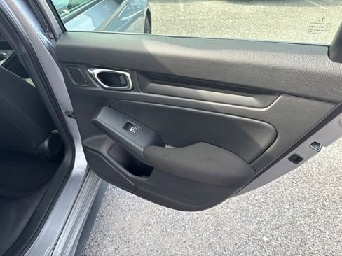 Used 2025 Honda Civic Sport image 17