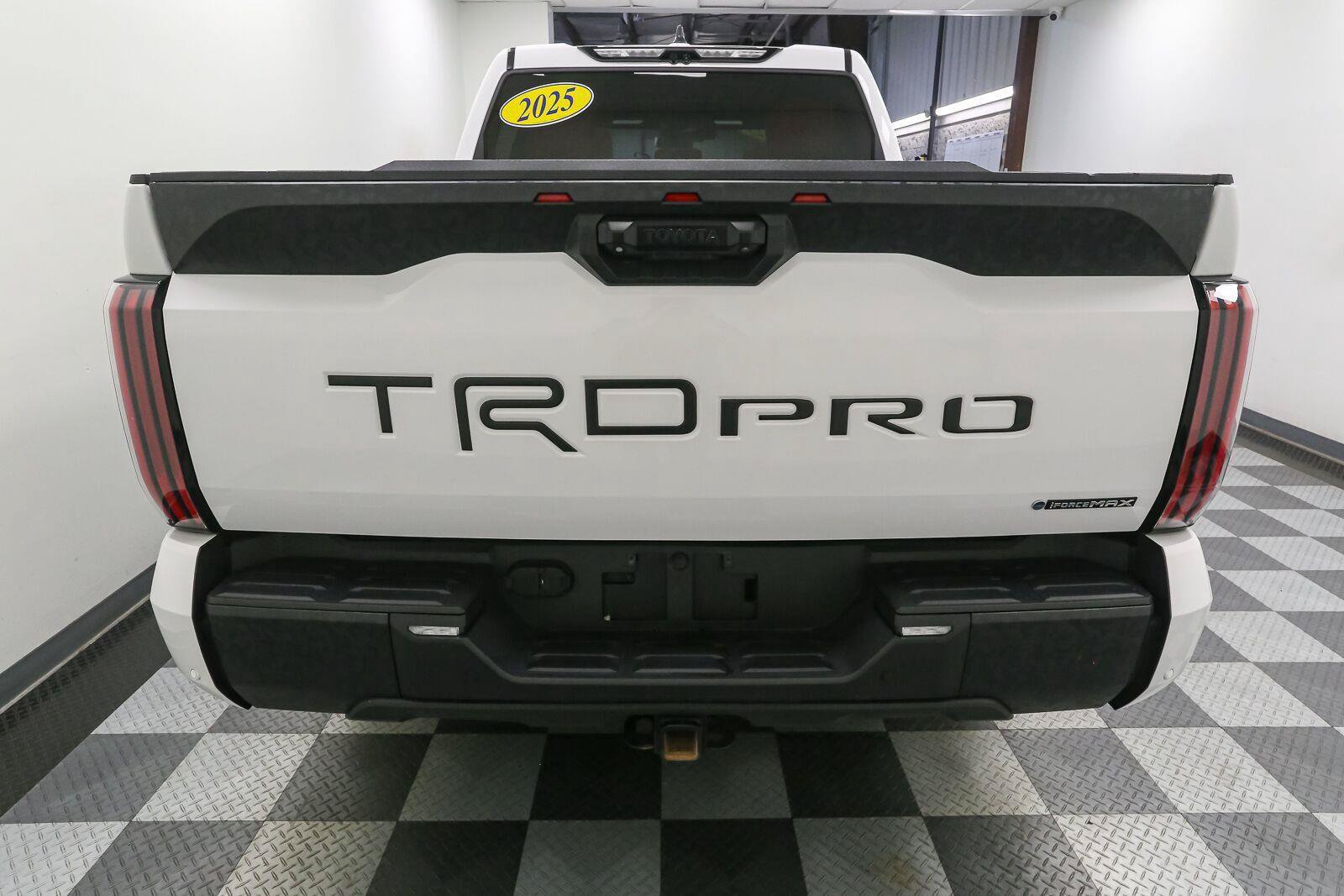Used 2025 Toyota Tundra TRD Pro AWD/4WD image 11