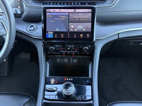 Used 2024 Jeep Grand Cherokee Limited 4xe image 22