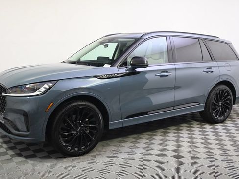 New 2026 Lincoln Aviator Reserve AWD/4WD image 2