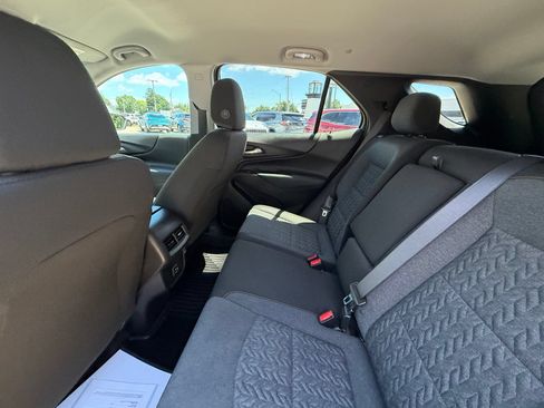 Used 2024 Chevrolet Equinox LT FWD image 5