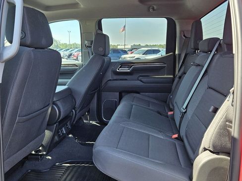 Used 2025 GMC Sierra 1500 Elevation w/ X31 Off-Road Package AWD/4WD image 6