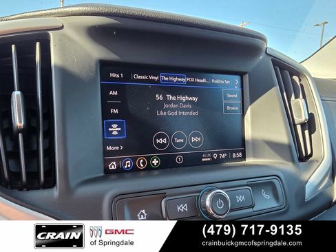 Used 2024 GMC Terrain SLE FWD image 16