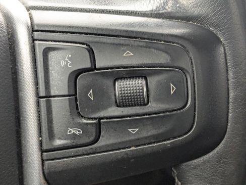 Used 2022 GMC Sierra 1500 Elevation w/ Preferred Package image 17