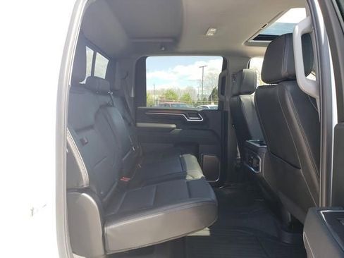Used 2025 GMC Sierra 3500 Denali w/ Denali Reserve Package AWD/4WD image 19