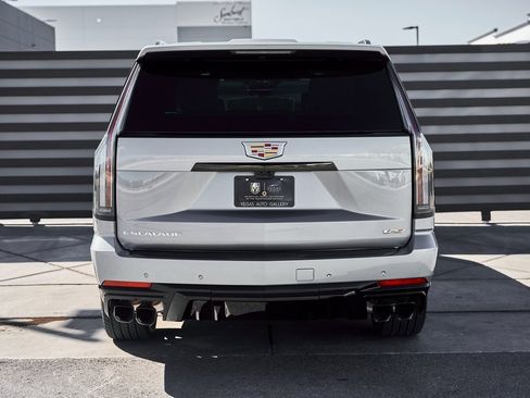 Used 2026 Cadillac Escalade V image 21