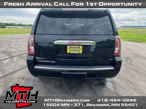 Used 2019 GMC Yukon XL Denali w/ Denali Ultimate Package AWD/4WD image 7