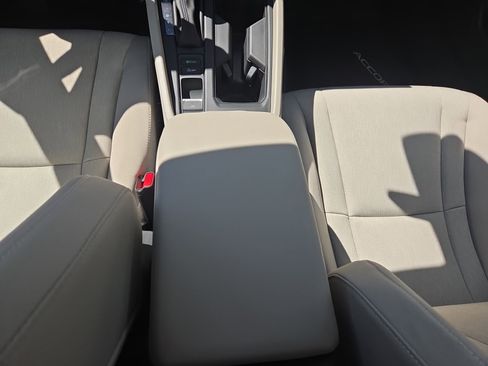 New 2025 Honda Accord SE image 25