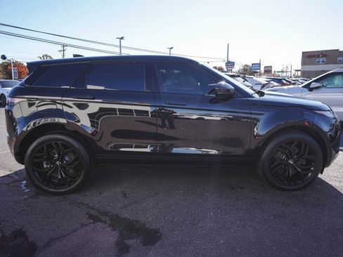 Used 2023 Land Rover Range Rover Evoque SE image 4