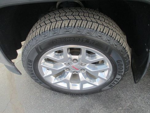 Used 2017 GMC Sierra 1500 SLT w/ SLT Premium Package image 14