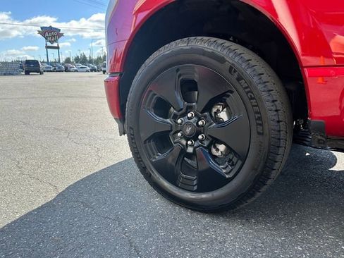 Used 2025 Ford F150 Lightning Platinum w/ Dark Elements Package image 24