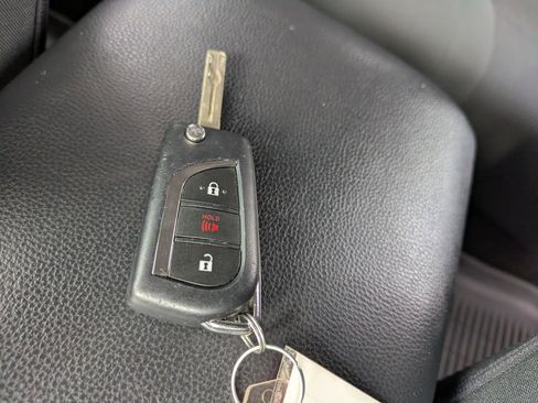 Certified 2025 Toyota RAV4 LE image 25