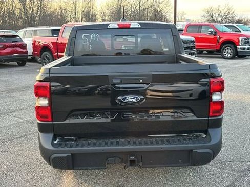 New 2026 Ford Maverick Lariat w/ Black Appearance Package image 30