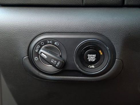 Used 2022 Maserati Levante Modena image 46