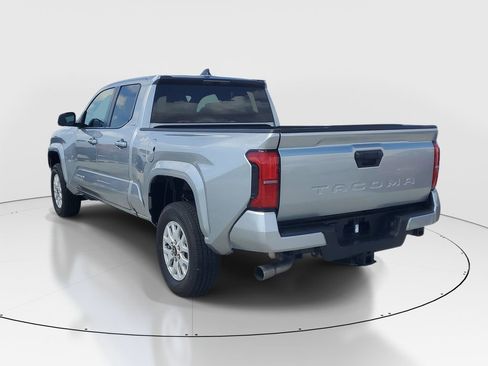 Used 2024 Toyota Tacoma SR5 RWD image 5