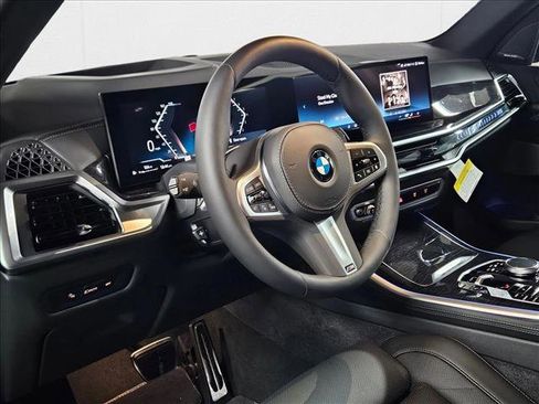 Used 2026 BMW X5 xDrive40i AWD/4WD image 3