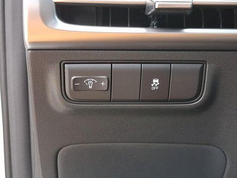 Used 2025 Hyundai Tucson SE AWD/4WD image 27