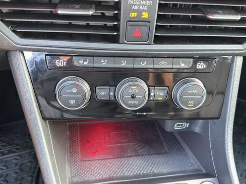 Used 2020 Volkswagen Jetta SEL FWD image 14