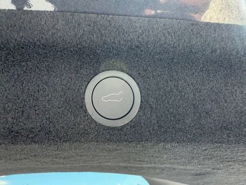 Used 2026 Tesla Model Y AWD image 15