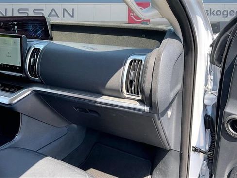 Used 2025 Ford Expedition Platinum AWD/4WD image 26