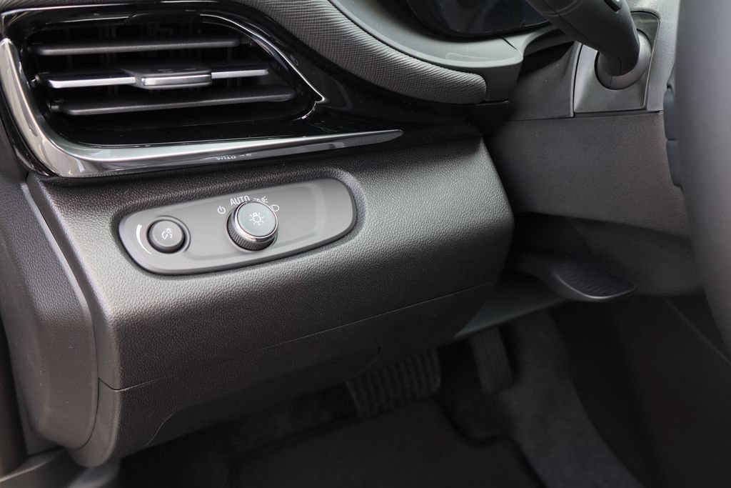 New 2026 Buick Envista Sport Touring w/ Convenience I Package FWD image 10