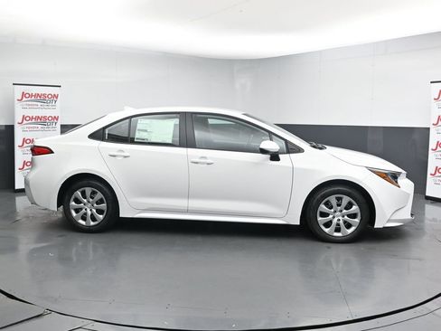 New 2026 Toyota Corolla LE FWD image 9