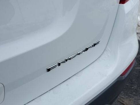 Used 2019 Buick Enclave Essence image 24