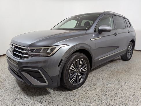 Used 2024 Volkswagen Tiguan Wolfsburg Edition image 3