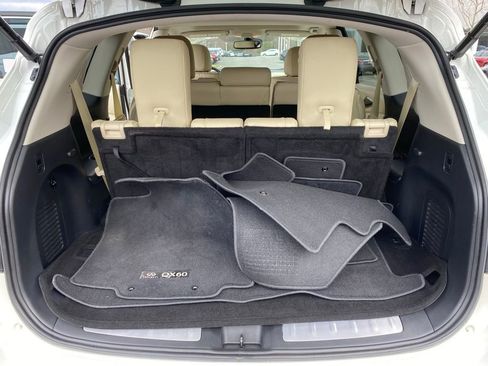 Used 2019 INFINITI QX60 Luxe w/ Essential Package image 13