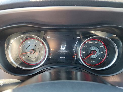 Used 2022 Dodge Charger SXT w/ Leather Interior Group image 17