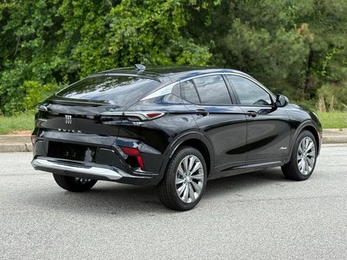 New 2026 Buick Envista Avenir FWD image 12