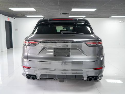 Used 2019 Porsche Cayenne S AWD/4WD image 4