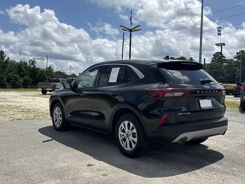 Used 2024 Ford Escape Active w/ Tech Pack #1 FWD image 7