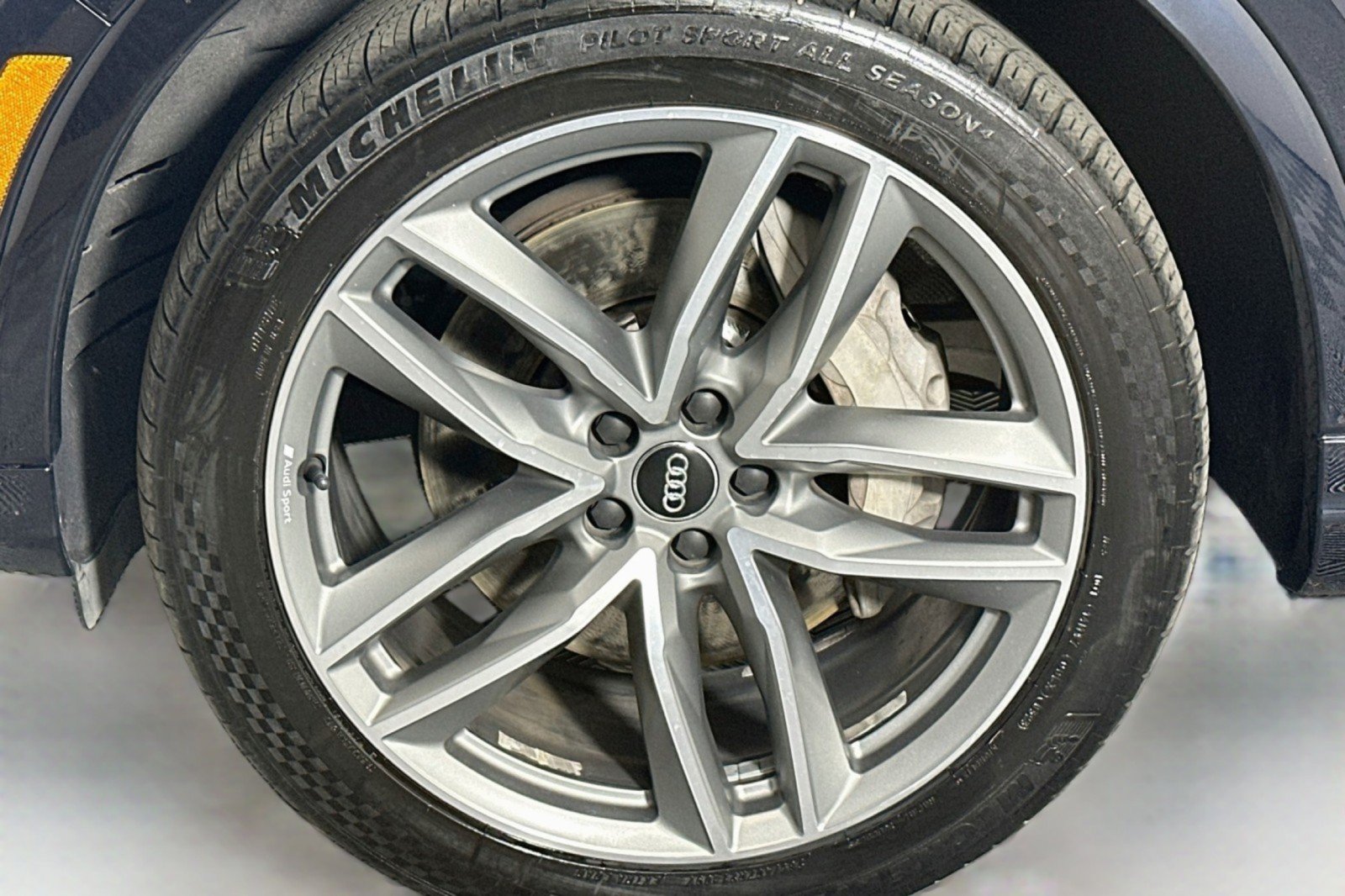 Used 2018 Audi Q7 3.0T Prestige w/ Prestige Package AWD/4WD image 12