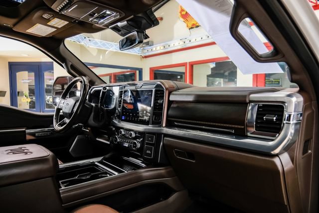 Used 2025 Ford F250 King Ranch w/ FX4 Off-Road Package AWD/4WD image 14