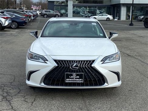 Used 2023 Lexus ES 350 w/ Premium Package image 2