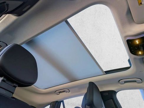 Used 2023 Mercedes-Benz GLC 300 image 20