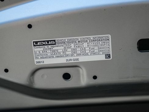 Used 2024 Lexus IS 500 RWD image 30