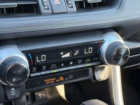 Certified 2022 Toyota RAV4 XLE Premium AWD/4WD image 17