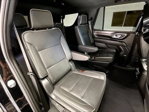 Used 2023 Chevrolet Tahoe Premier AWD/4WD image 18